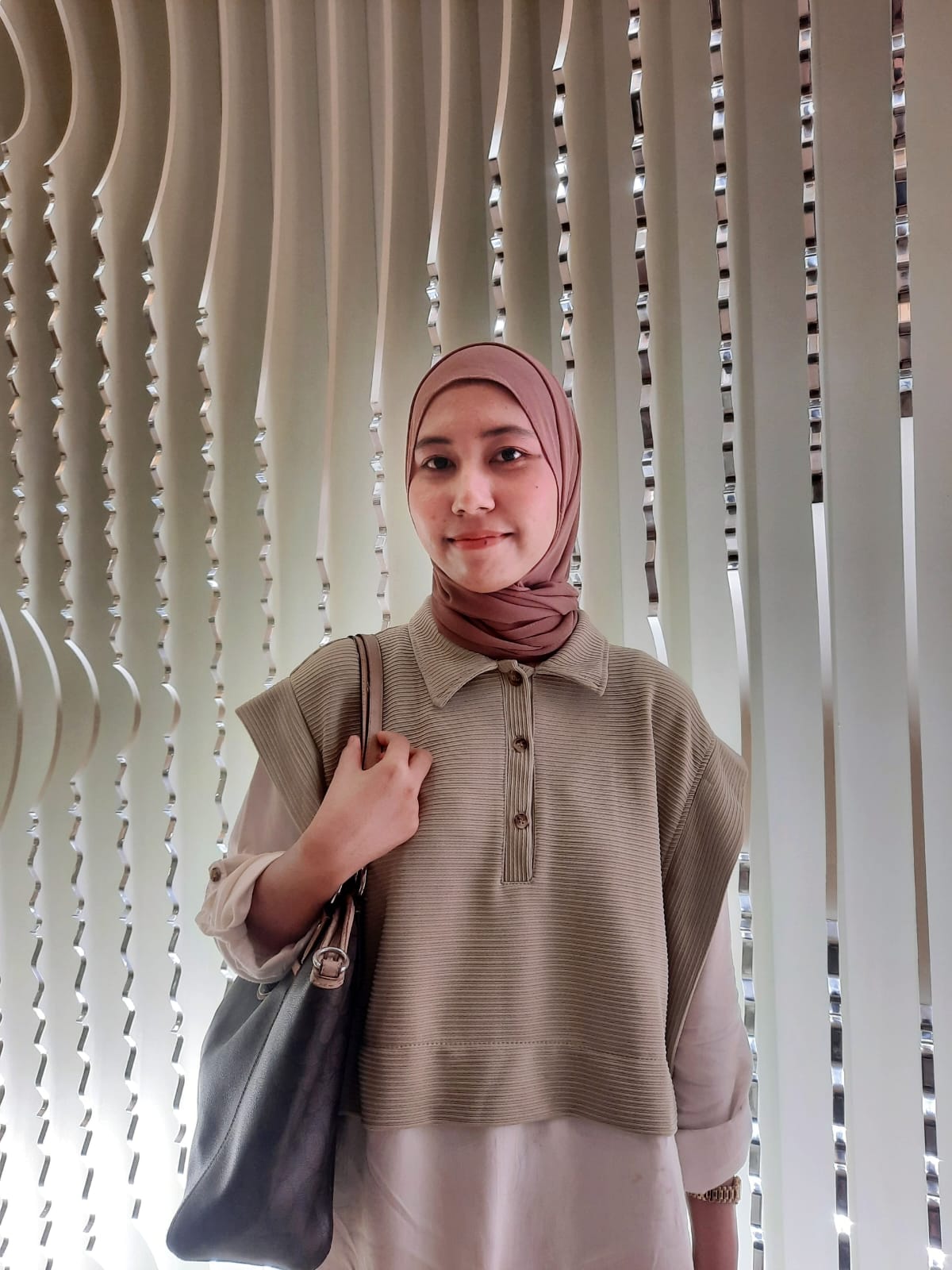 SINTYA DEVI LAKSANA PUTRI